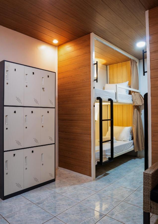 B&B Backpackers Coron Exterior foto